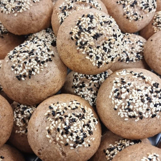 Dinner Rolls Black & White Sesame Seeds - Kiss Kiss Artisan Foods