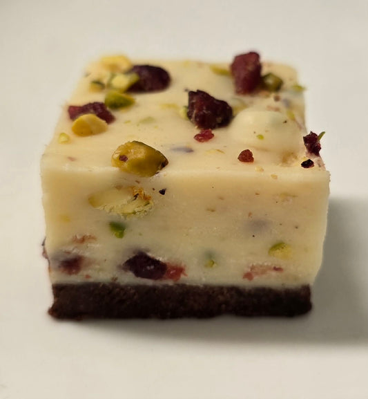 White Chocolate, Cranberry and Pistachio Fudge Slice - Kiss Kiss Artisan Foods