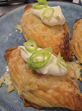 Load image into Gallery viewer, Chica Chilli Con Carne Pastizzi - 12 pack of (80g Jumbo) or (30g Canape) Price incl 10% gst - Kiss Kiss Artisan Foods