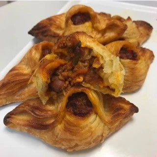 Chica Chilli Con Carne Pastizzi - 12 pack of (80g Jumbo) or (30g Canape) Available - Kiss Kiss Artisan Foods