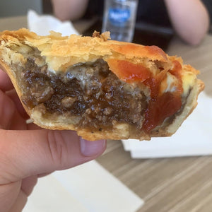 Traditional Aussie Beef Pie Party Pie (70G) Lunch Pie (220G) - Kiss Kiss Artisan Foods