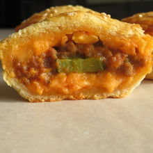 Load image into Gallery viewer, Double Cheeseburger Pie Party (70G) Lunch Pie (220G) - Kiss Kiss Artisan Foods
